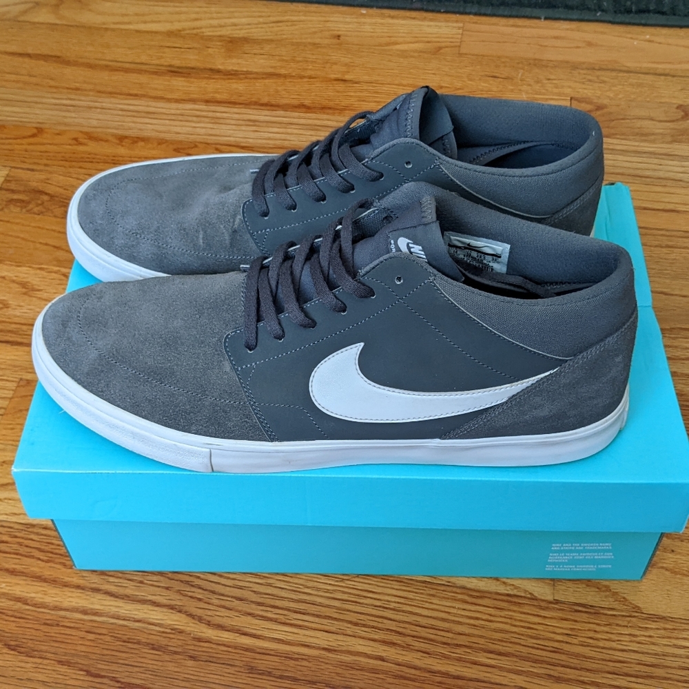 Nike SB